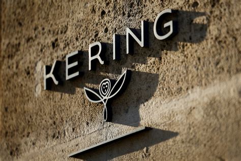 Kering buys valentino